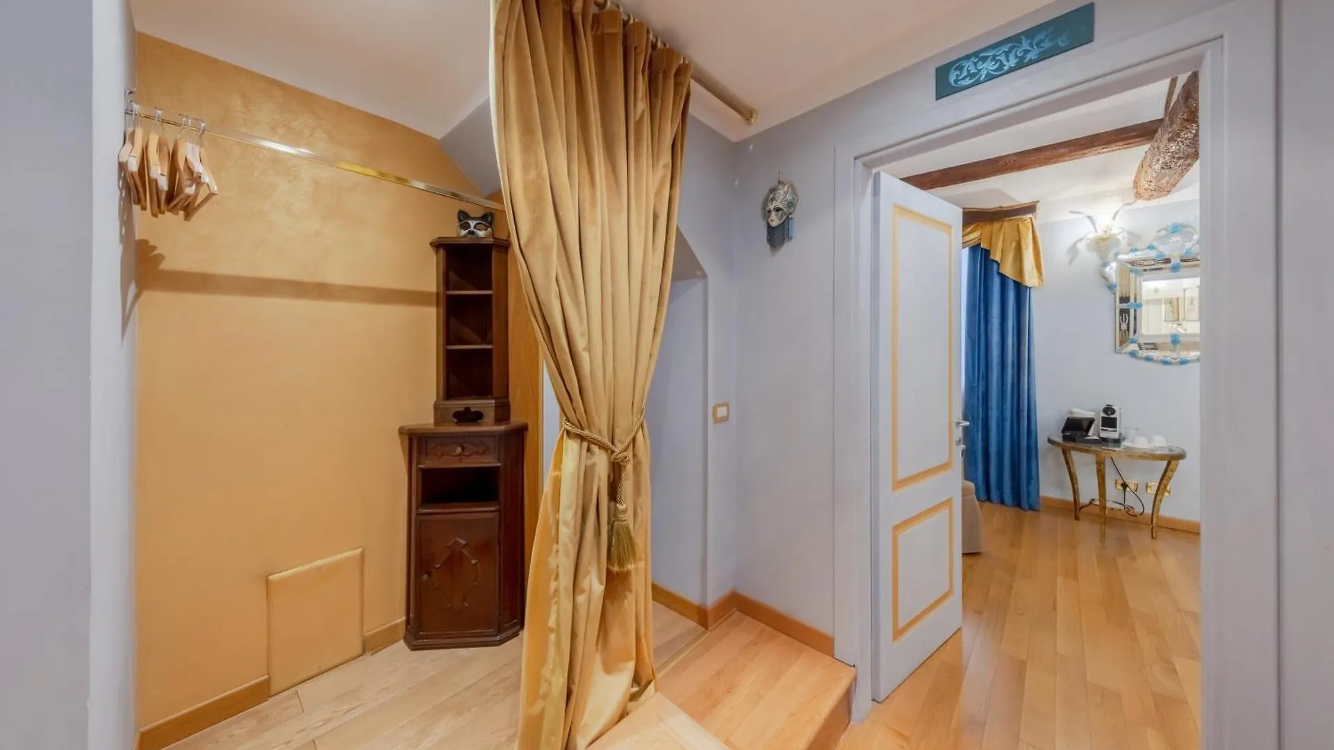 Ca Dell'Arte Bed and Breakfast Venedig 3*,  Italien